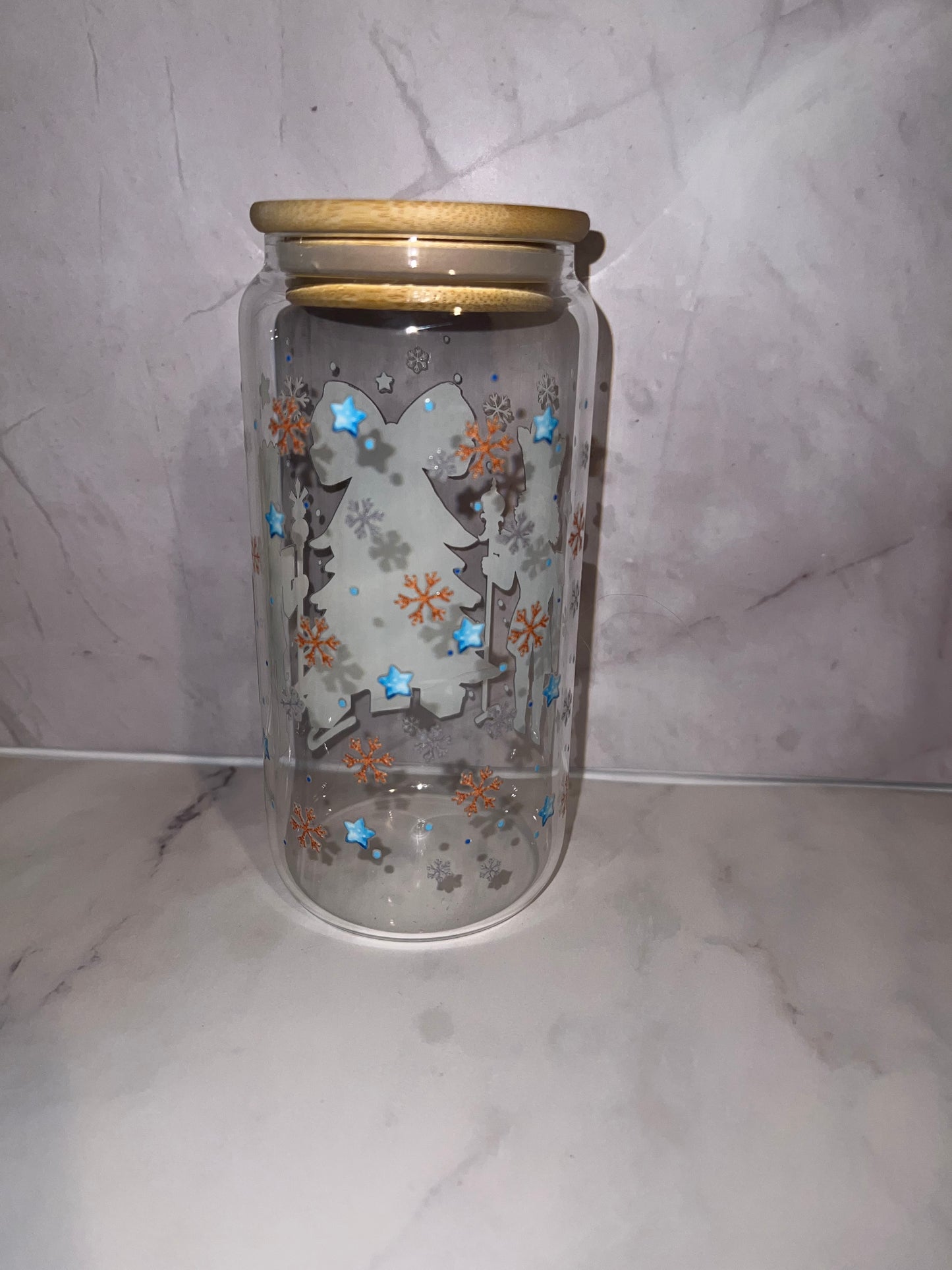 🎄 Nutcracker 16 oz Glass Tumbler – Limited Holiday Edition