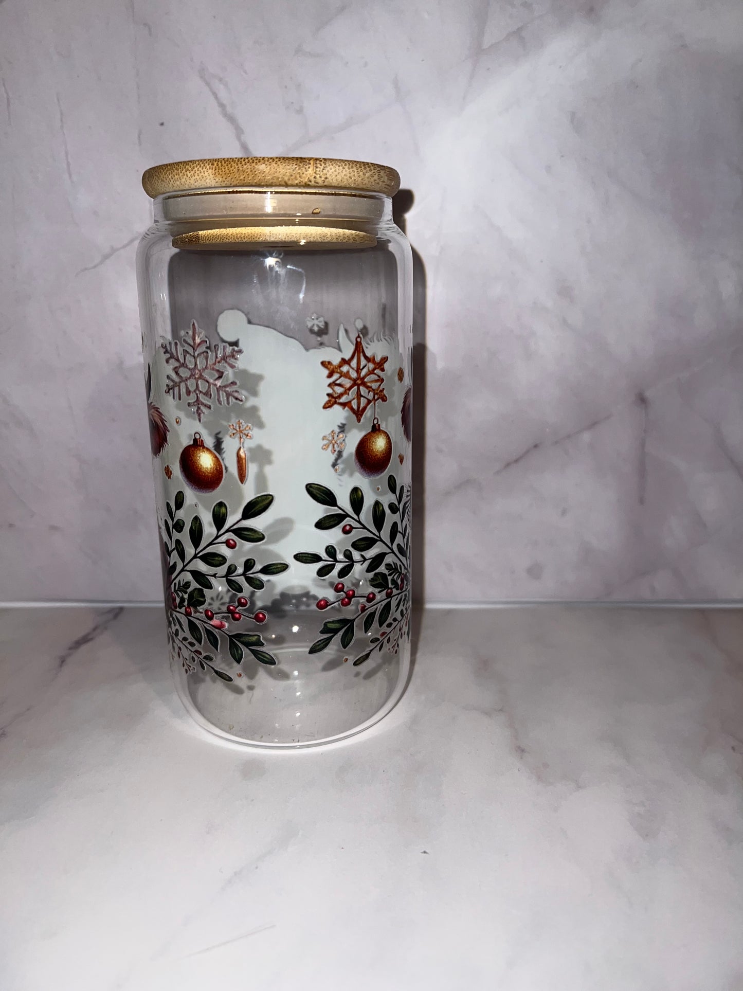 🎄 Christmas Highland Cow – 16 oz Glass Tumbler