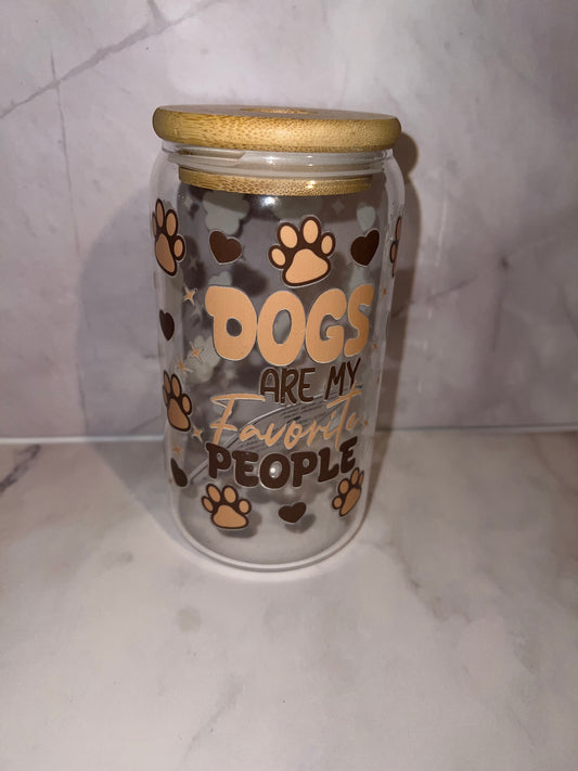 🐾 Dogs Are My Favorite People – 16 oz Glass Tumbler