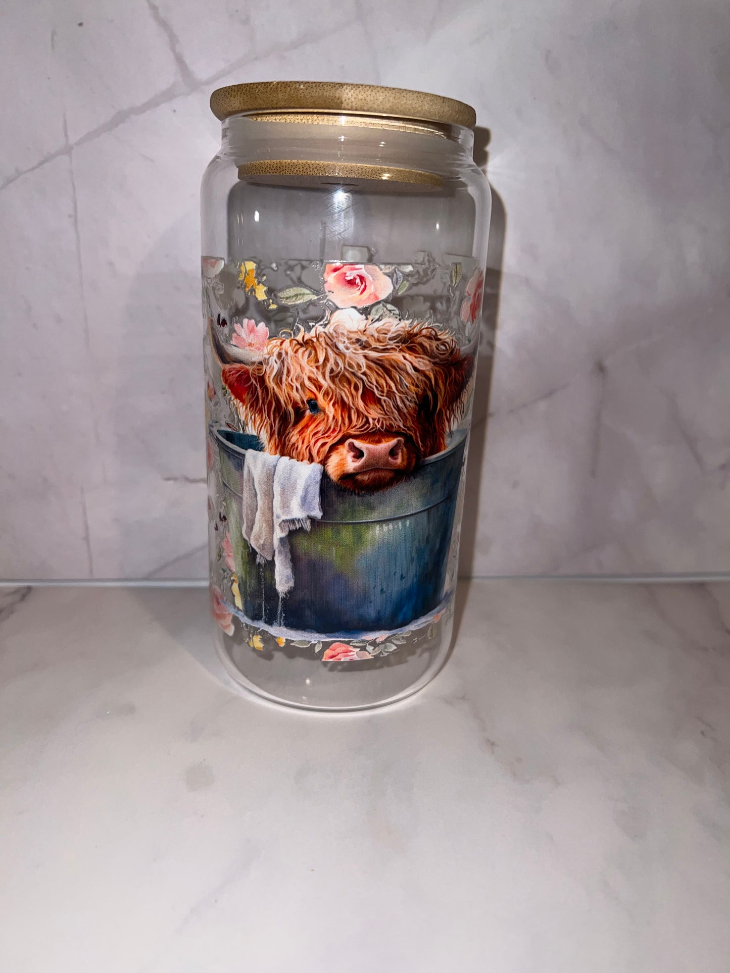 🐮 Floral Highland Cow – 16 oz Glass Tumbler